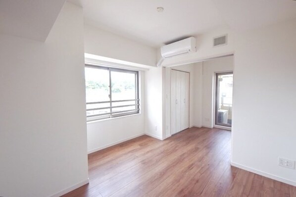 グランデュール富士の物件内観写真